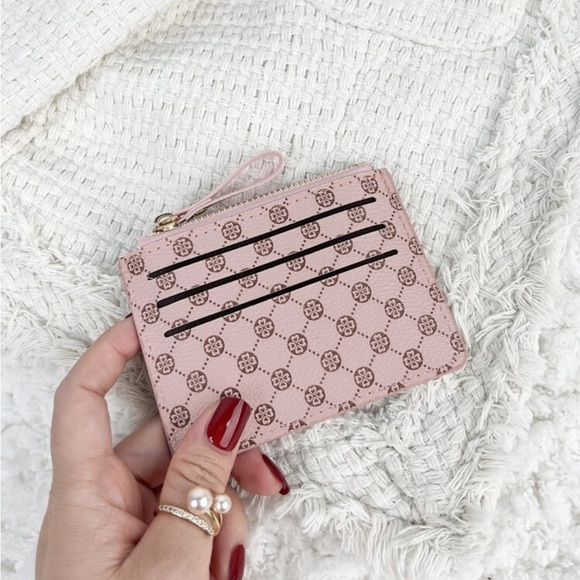 ⚠️Clearance Pink Patterned Zipper Cardholder / Wallet - Picture 3 of 4
